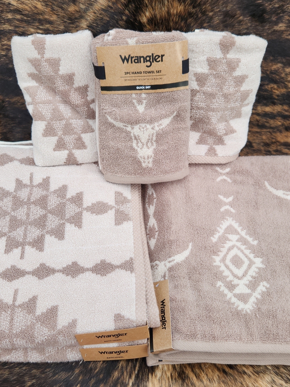 Wrangler Southwestern Steer Head Pattern Towel Set